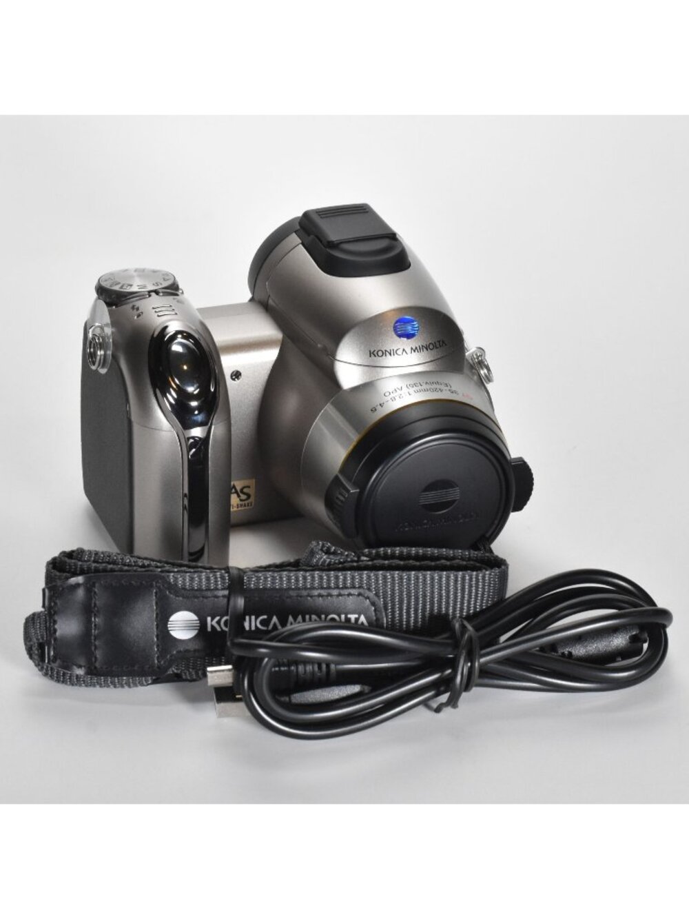 Konica Minolta DiMAGE Z6 Digital Camera 6.0MP 12x Optical Zoom Video MINT